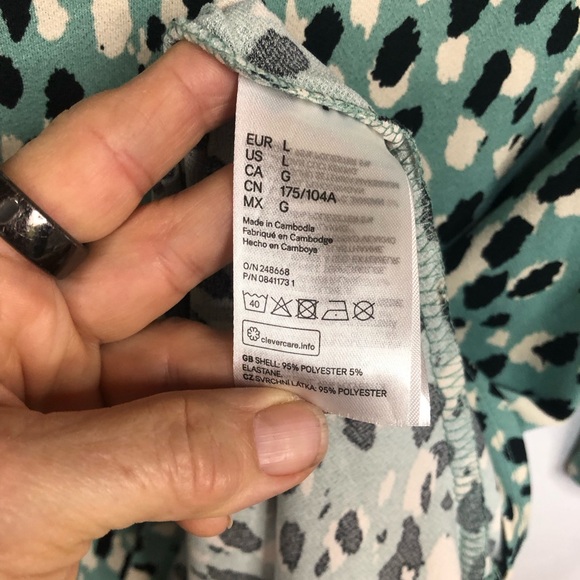 H&M Dress Paintbrush Pattern Faux Wrap Front Softly Gathered Cuffed Long Sleeve - Picture 8 of 10